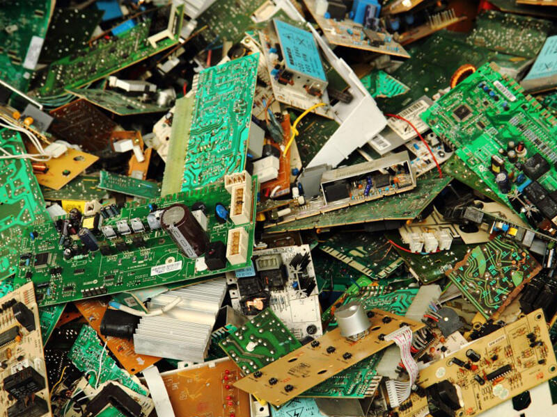 Large E-Waste & PCBs