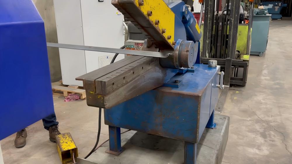 Alligator Shear Buying Guide for Industrial Use