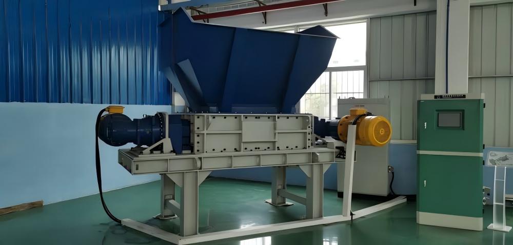 Dual Shaft Shredder Mechanism
