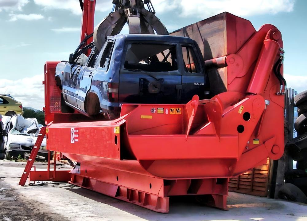Industrial Car Body Baler in Scrap Yard Operation