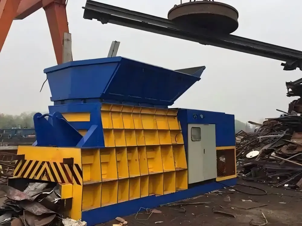 Modern Container Type Metal Shear