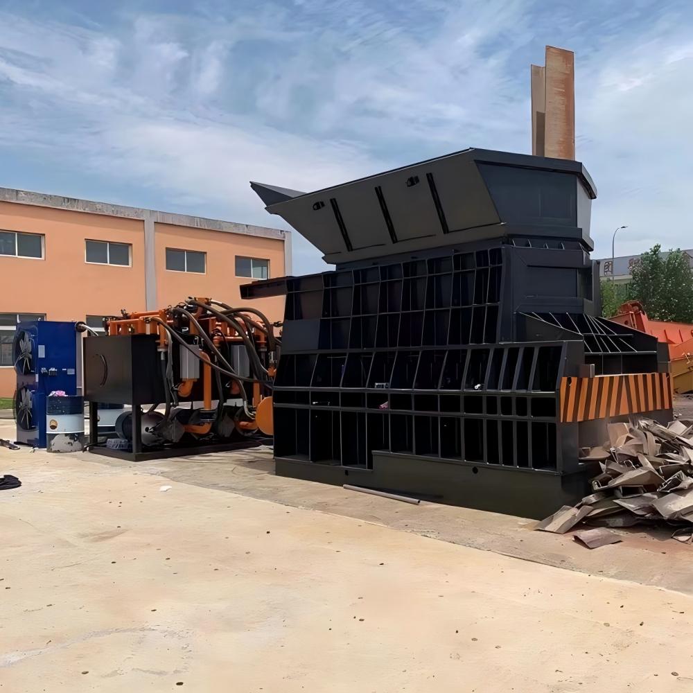 HARSLE Gantry Scrap Metal Shear in Operation