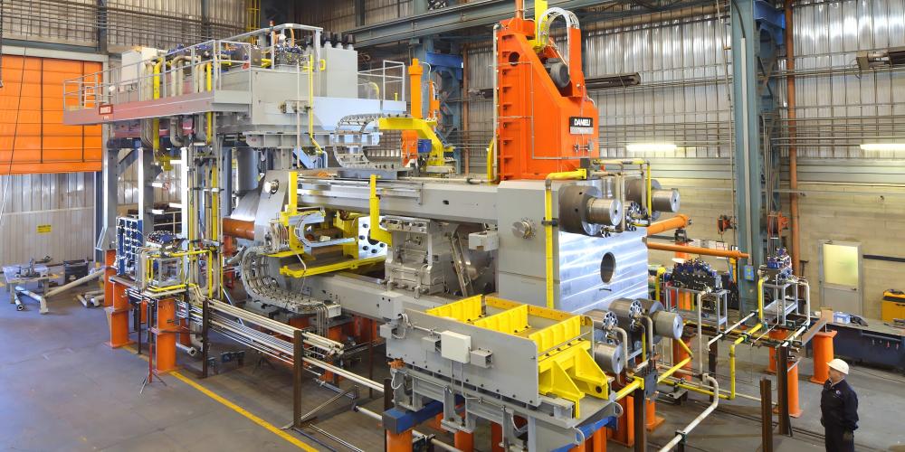 Industrial Aluminium Extrusion Press in Operation