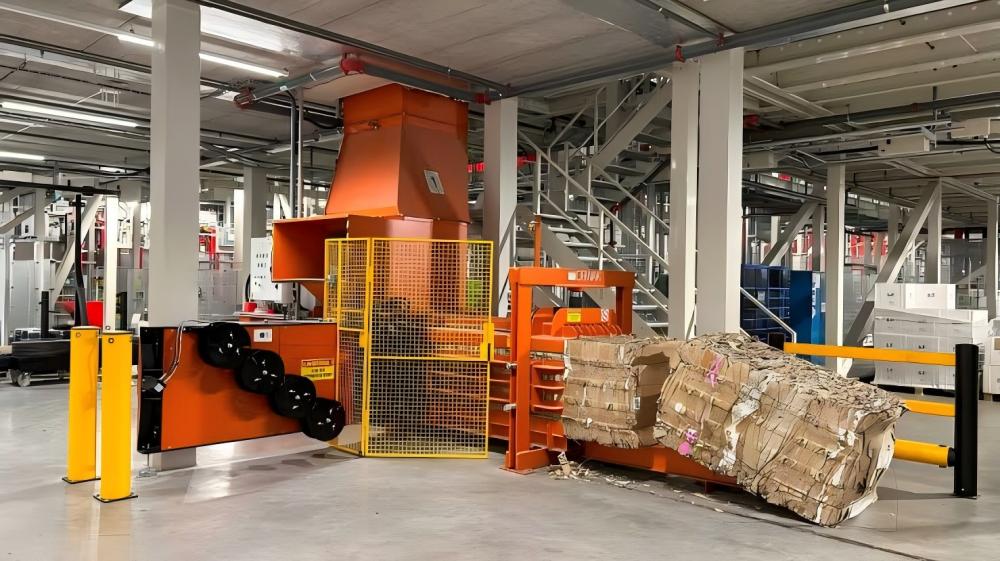 Industrial Horizontal Baler Maintenance Inspection