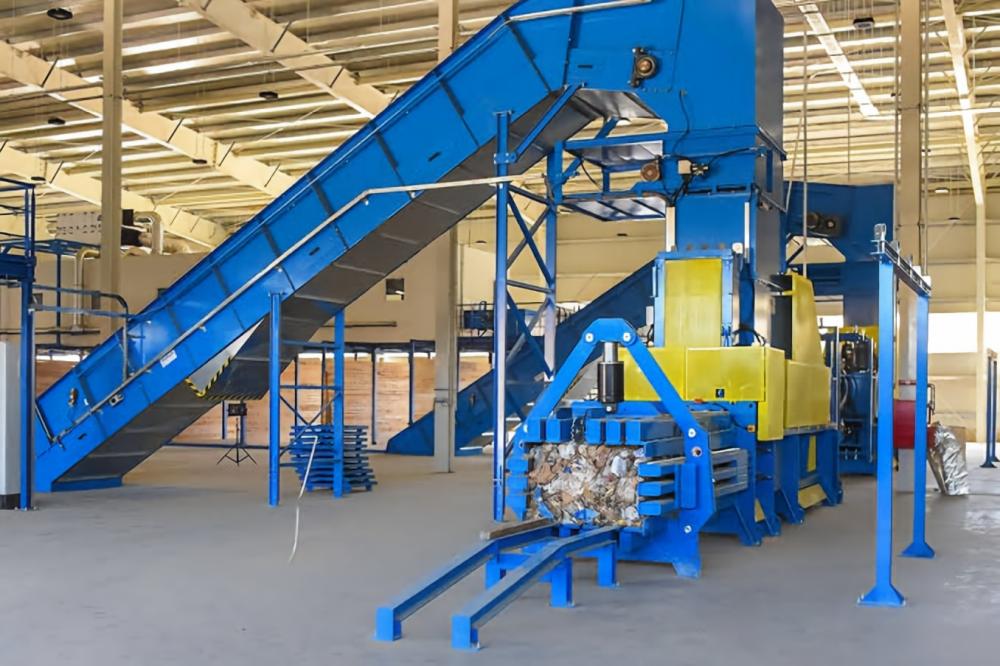 Industrial Recycling Baler Blade Inspection