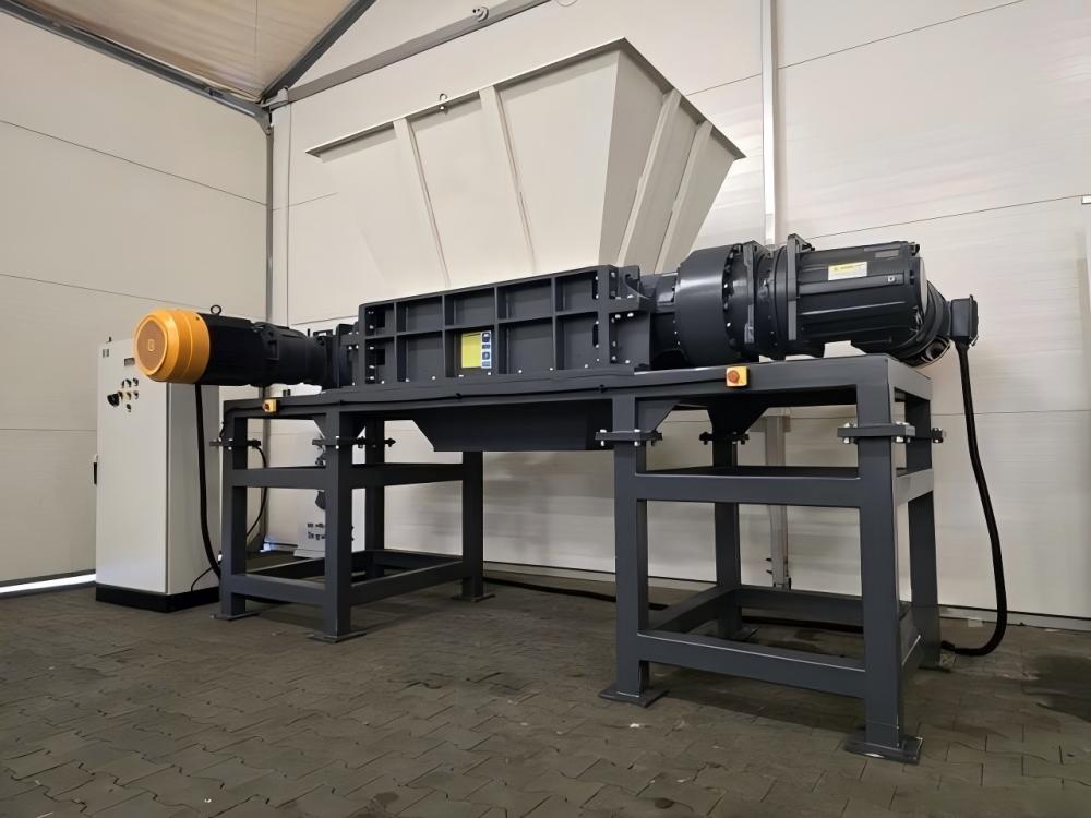 Heavy Duty Four-Shaft Shredder for Metal Recycling
