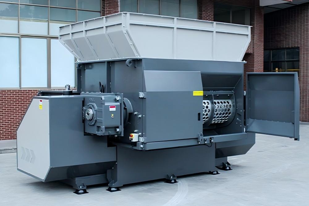Single-Shaft Shredder Rotor and Blade Assembly